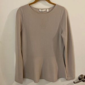 Hugo Boss peplum crew neck knit sweater. Long sleeves.